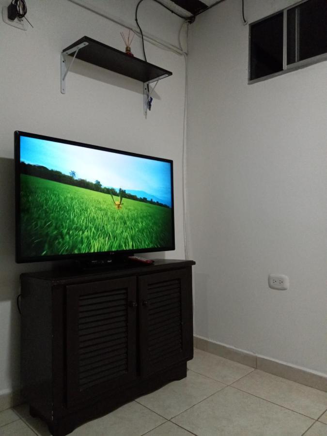 Appartement Cerca Aeropuerto, Fotos Y Huellas Visa Americana, Embajada Eeuu